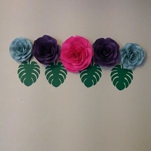 Paper flowers wall decor set of 5 rose and 4 leave